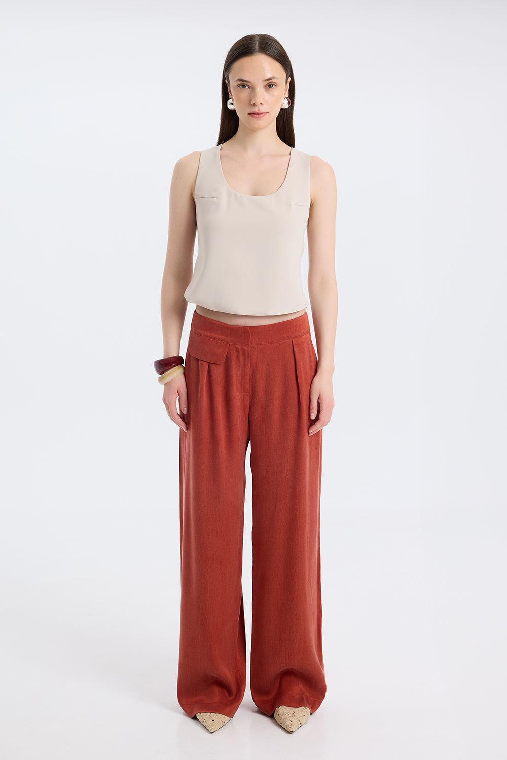 Low-Rise Fluid Trousers