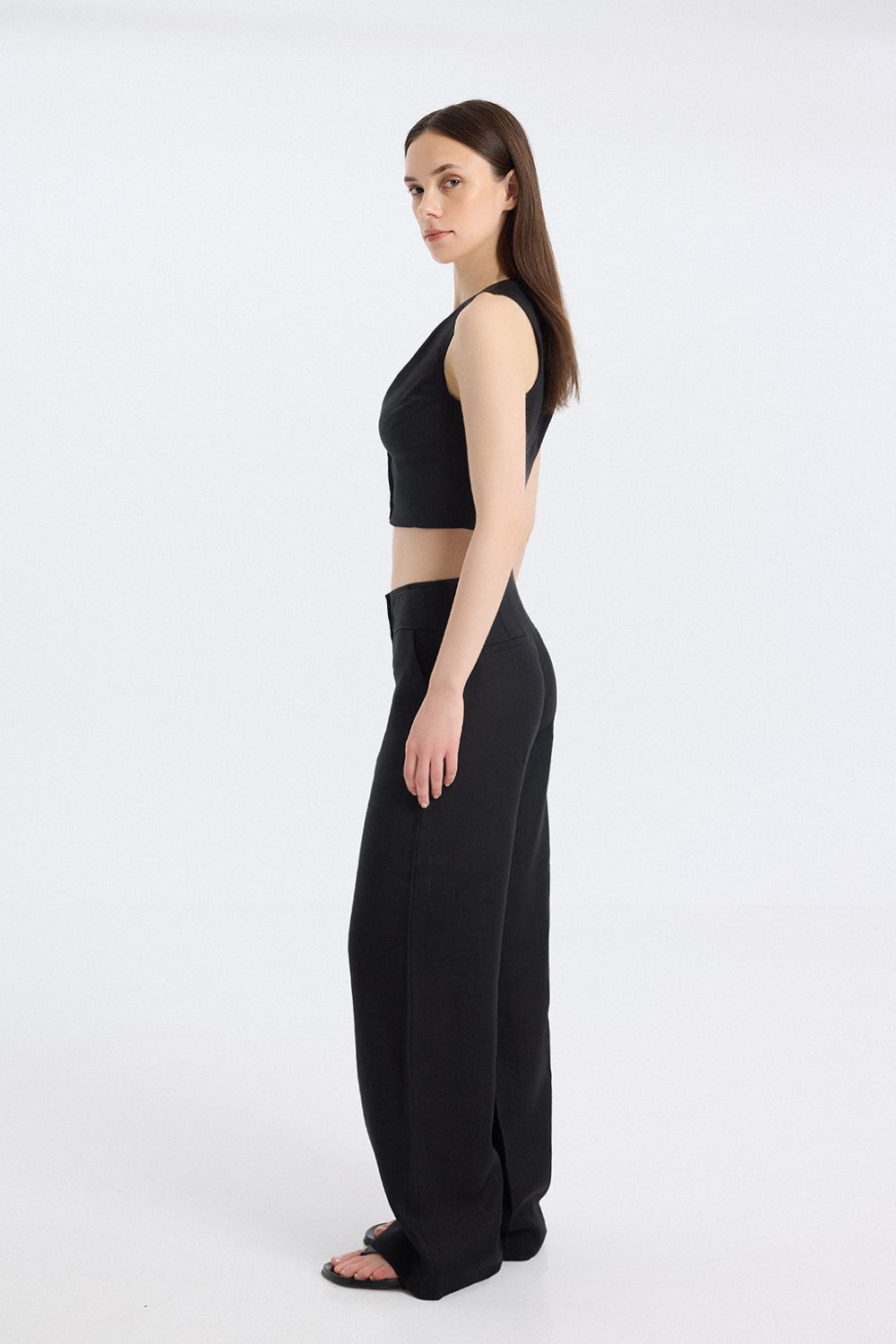 Tailored Linen Wide-Leg Trousers