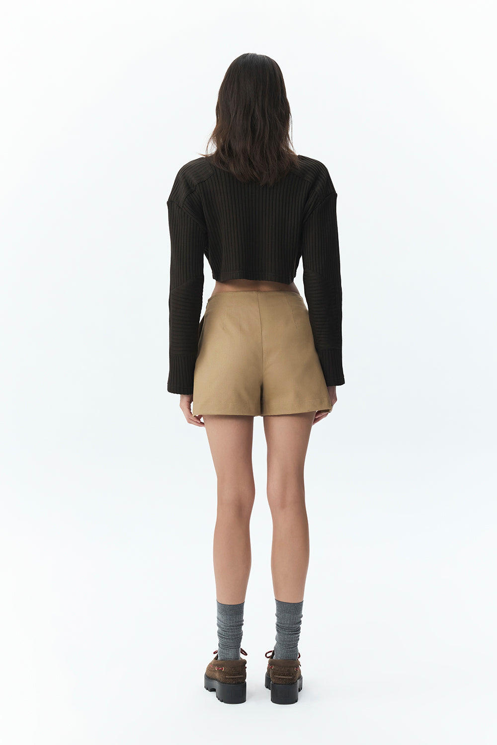 Boxy fit Medium Length Short